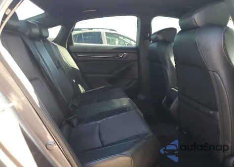 2018 Honda Accord Sport from USA, damaged, VIN 1HGCV1F3XJA228395